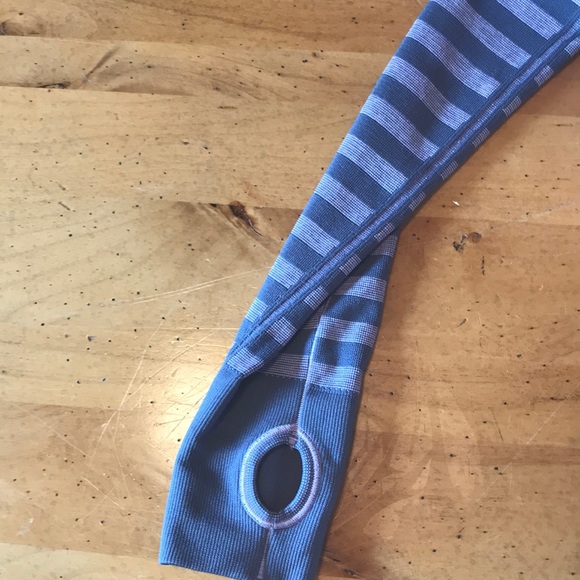 Ivivva Tech hoodie - Picture 3 of 3